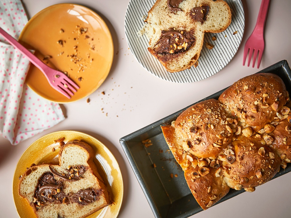 How to Make Chocolate & Hazelnut Pullapart Loaf from Living North